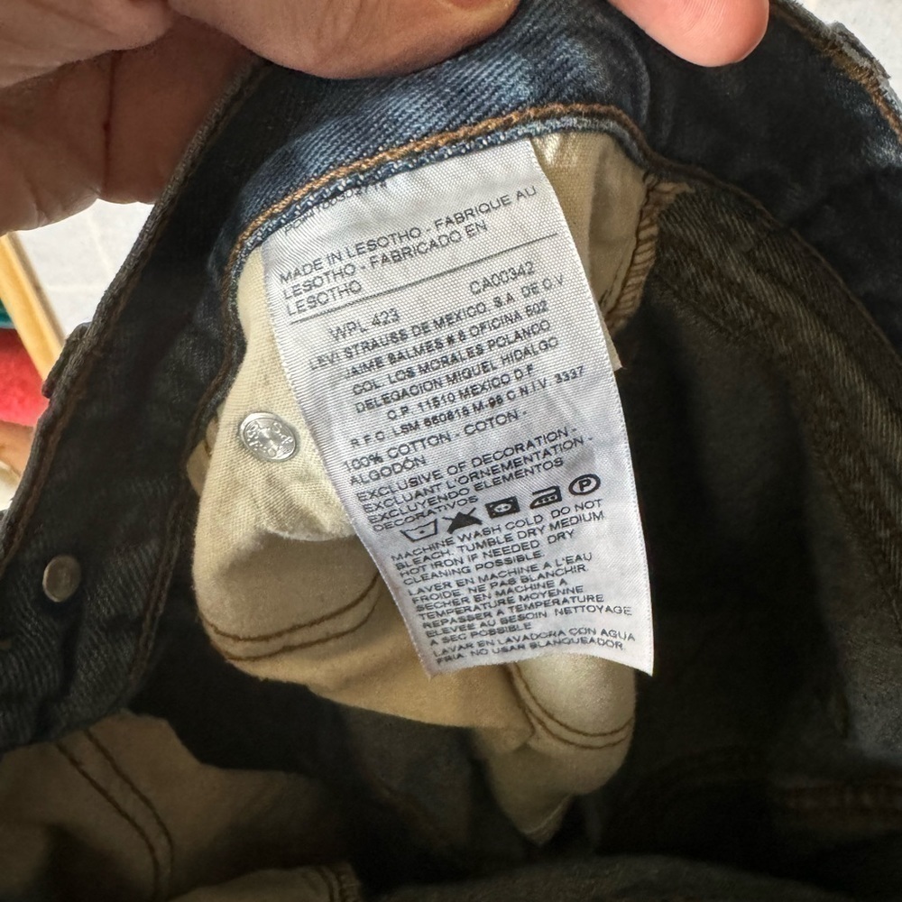 LEVIS unisex regular fit straight leg jeans - Picture 8 of 8